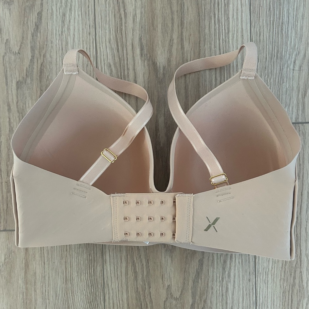 Knix Nude Seamless Bra - Picture 2 of 3